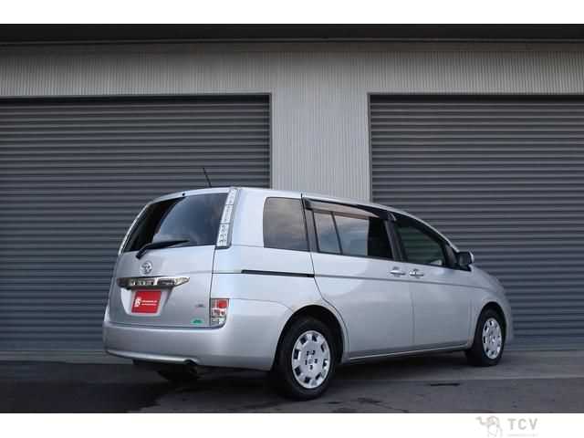 2009 Toyota Isis