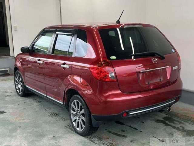 2013 Mazda Verisa