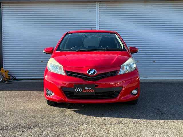 2013 Toyota Vitz