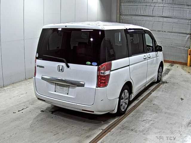 2013 Honda Step WGN