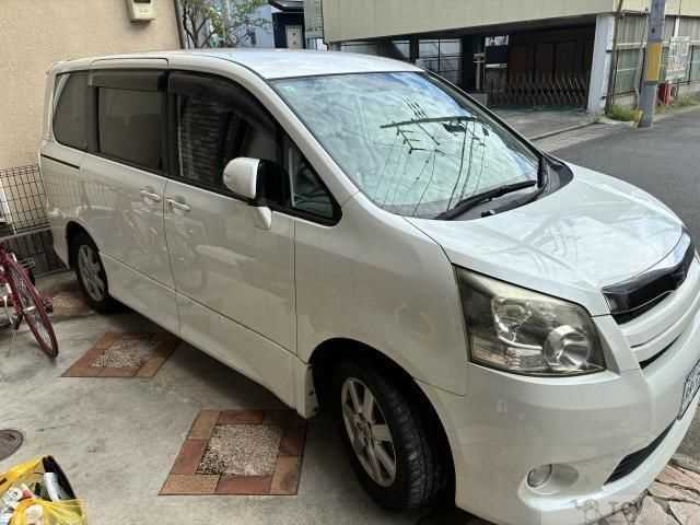 2007 Toyota Noah