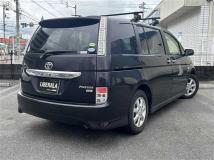 2012 Toyota Isis