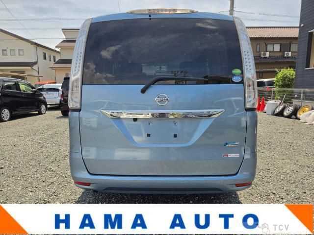 2013 Nissan Serena