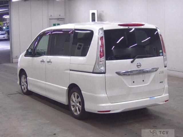 2011 Nissan Serena