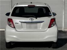 2011 Toyota Vitz