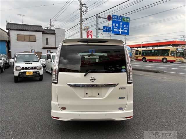 2015 Nissan Serena