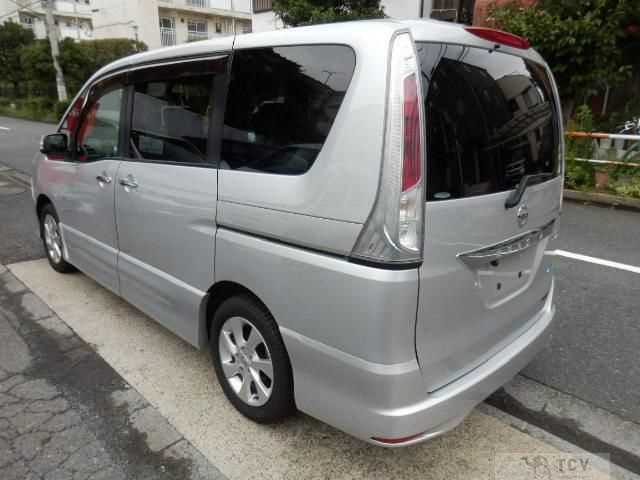 2011 Nissan Serena