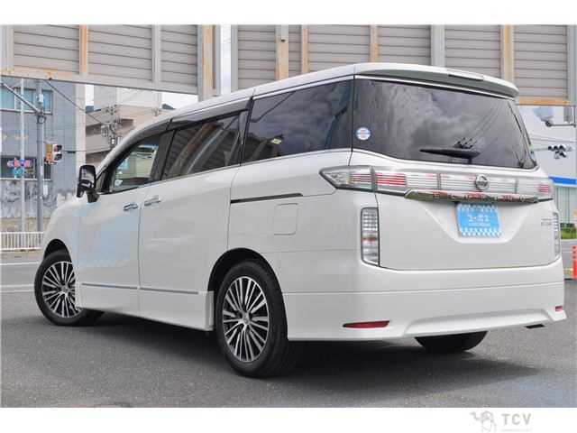 2015 Nissan Elgrand