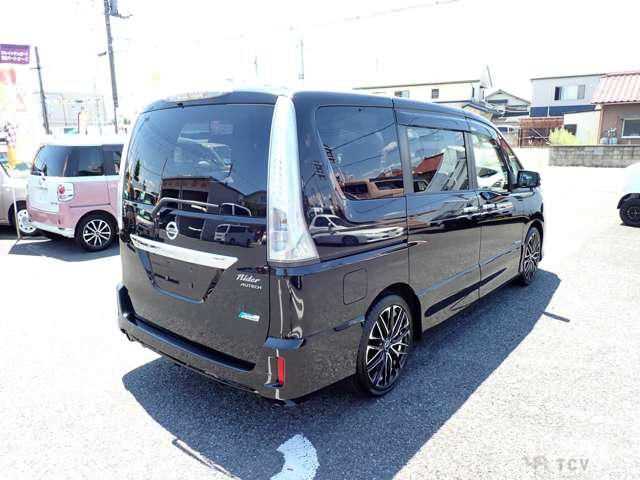 2013 Nissan Serena