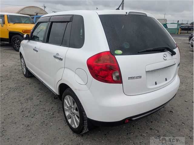 2009 Mazda Verisa