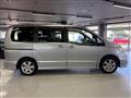 2008 Nissan Serena
