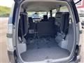 2004 Toyota Voxy