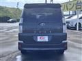 2004 Toyota Voxy