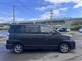 2004 Toyota Voxy
