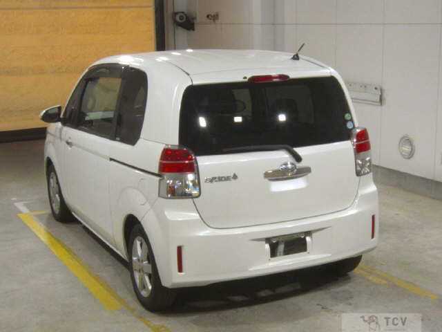 2013 Toyota SPADE