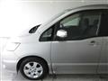 2009 Nissan Serena