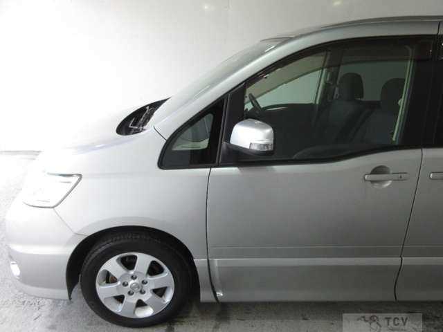 2009 Nissan Serena