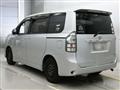 2013 Toyota Voxy