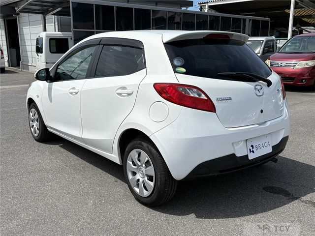 2013 Mazda Demio