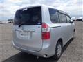 2010 Toyota Noah