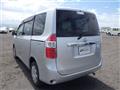 2010 Toyota Noah