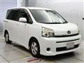 2012 Toyota Voxy