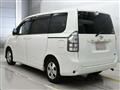 2012 Toyota Voxy