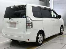 2012 Toyota Voxy