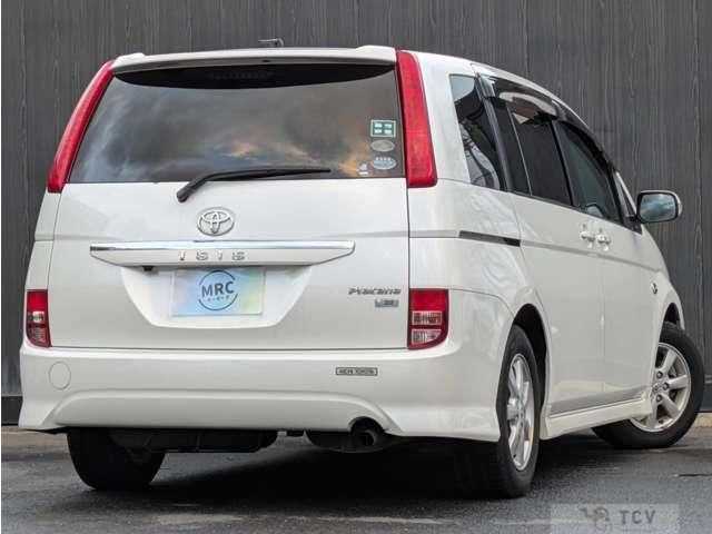 2009 Toyota Isis