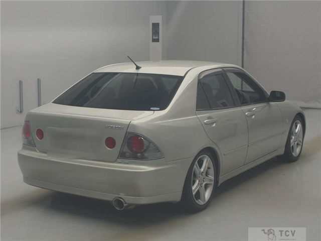 2004 Toyota Altezza