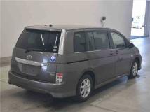 2016 Toyota Isis