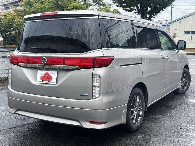 2012 Nissan Elgrand