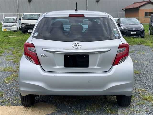 2015 Toyota Vitz