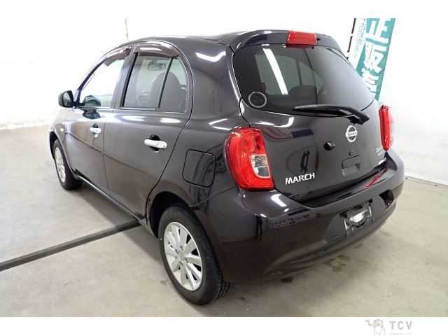 2017 Nissan March