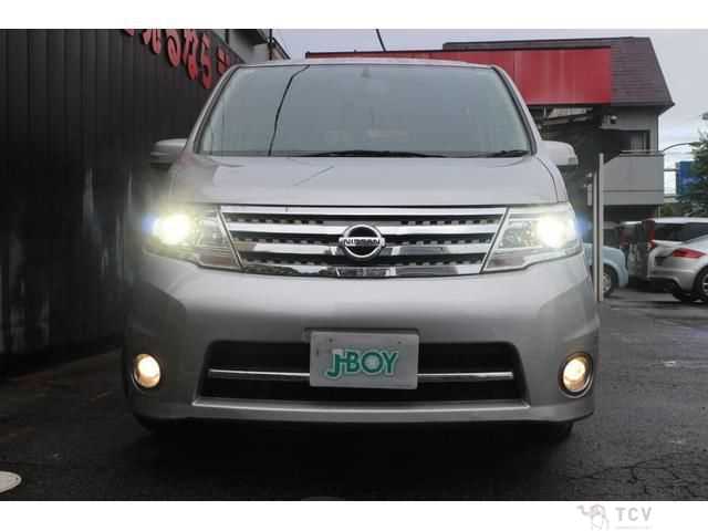 2009 Nissan Serena
