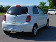 2017 Nissan March