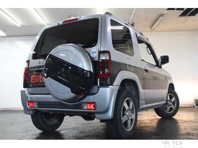 2006 Mitsubishi Pajero Mini