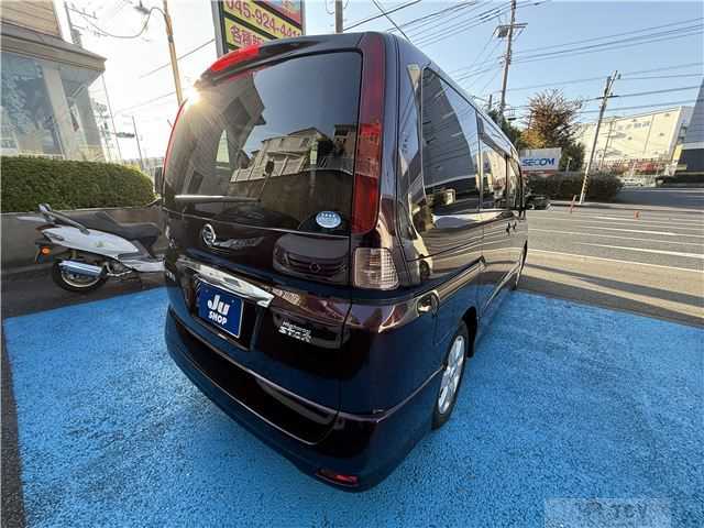2009 Nissan Serena