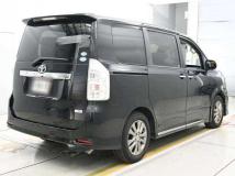 2012 Toyota Voxy