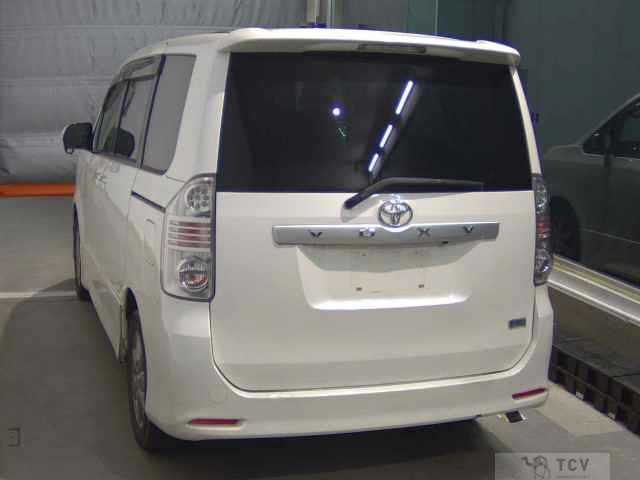 2009 Toyota Voxy