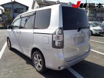 2008 Toyota Voxy