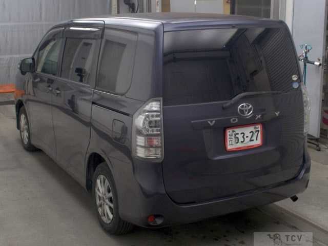 2011 Toyota Voxy