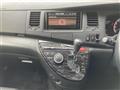 2013 Toyota Isis