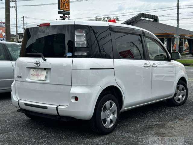 2013 Toyota Sienta