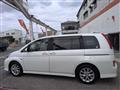 2009 Toyota Isis