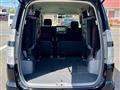 2005 Toyota Voxy