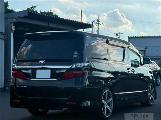 2014 Toyota Vellfire