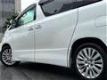 2013 Toyota Vellfire