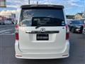 2007 Toyota Noah