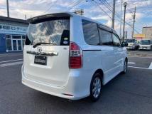 2007 Toyota Noah